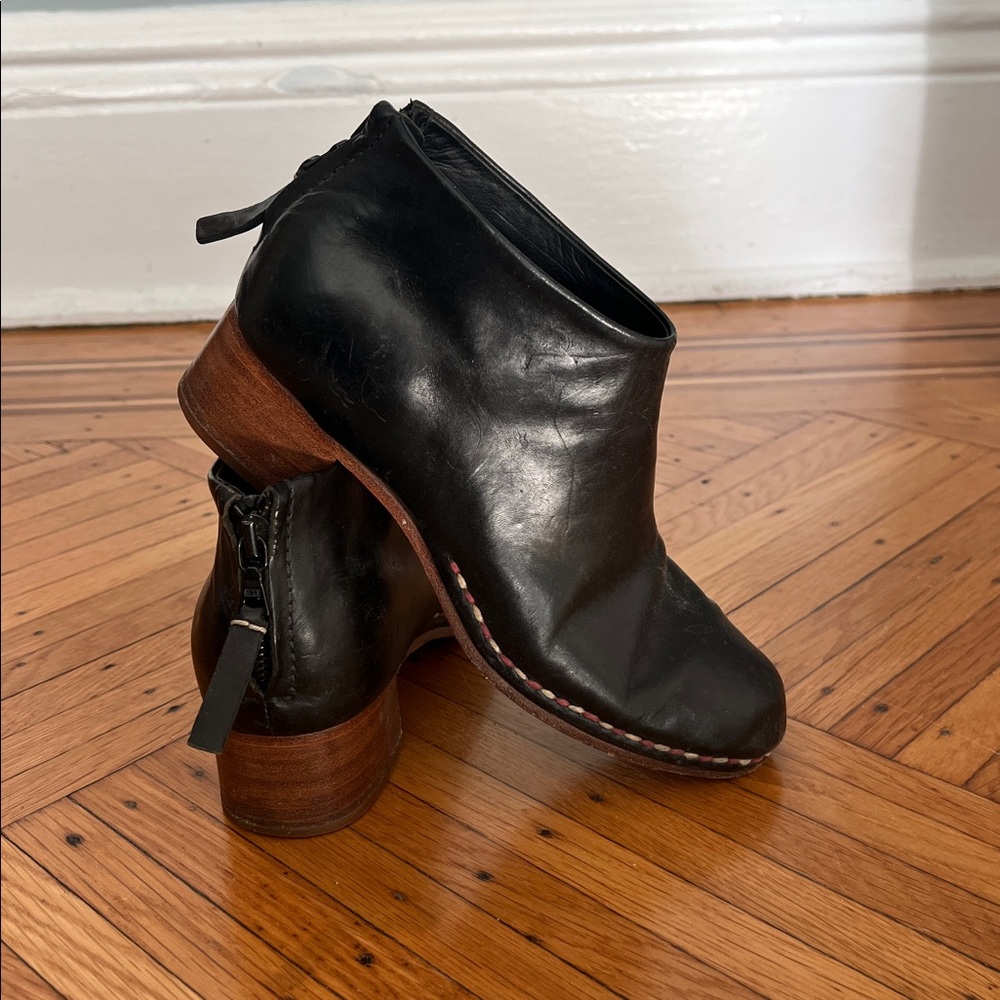 FEIT - Black Ceremonial Mid-Heel Boot